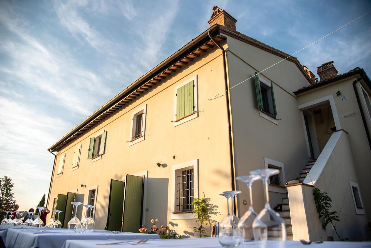 Recchi Franceschini Bike Hotel Last - Minute - Availability Montalto delle Marche Exteriér fotografie