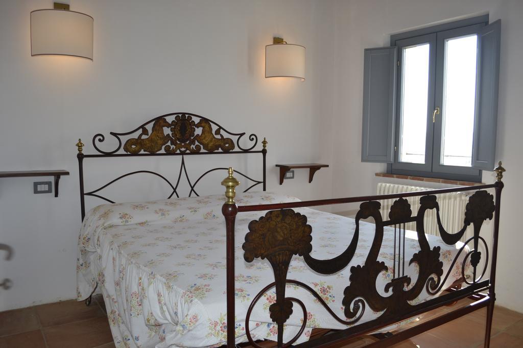 Recchi Franceschini Bike Hotel Last - Minute - Availability Montalto delle Marche Pokoj fotografie